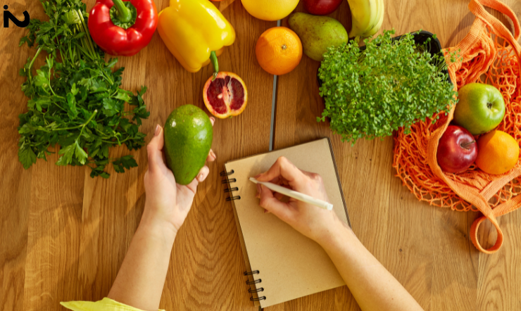 create a weekly menu to reduce food waste